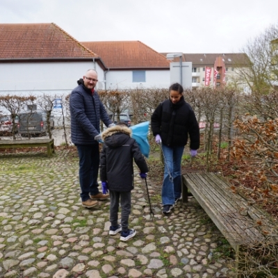 frühjahrsputz in strasburg (um.): gemeinschaftlicher einsatz für eine saubere stadt